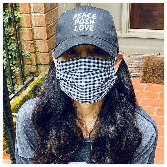 HOUNDSTOOTH MADE IN THE USA FACE MASK - Picture 5 of 8